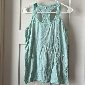 Swiftly Tech Razorback Tank Top